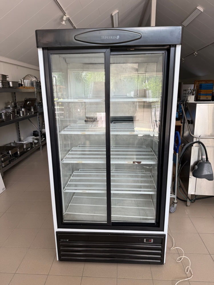 1141005-2 Beverage refrigerator with double sliding doors
