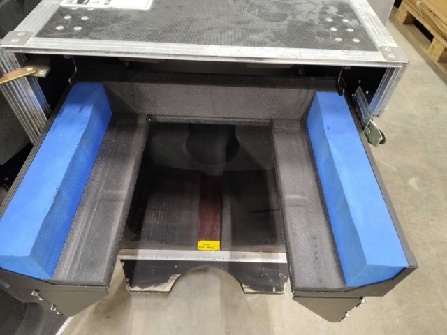 1561147-5 Flightcase, 2 st - för MAC 2000 och LED-skärm, på hjul