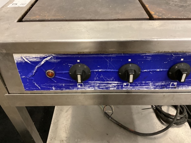 1473571-5 Spis 4 plattor - Servo