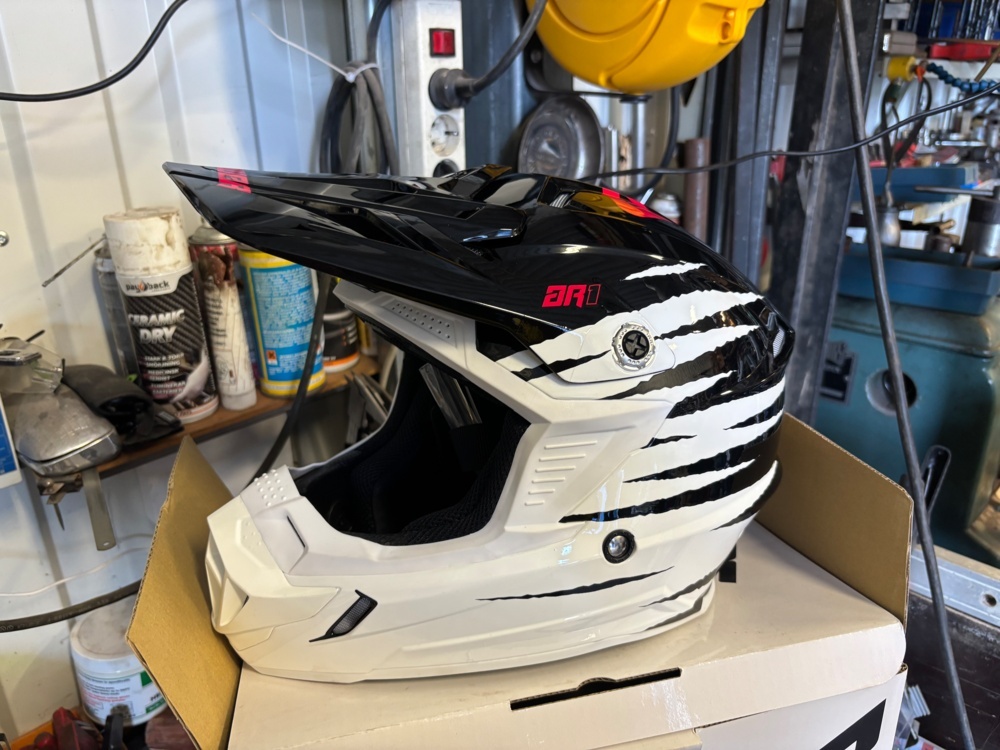 1563295-1 MC-hjälmar 2 st - Racing AR1 Pro Glow