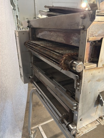 1533078-7 Automatisk grillstation med kärra - Nieco 940