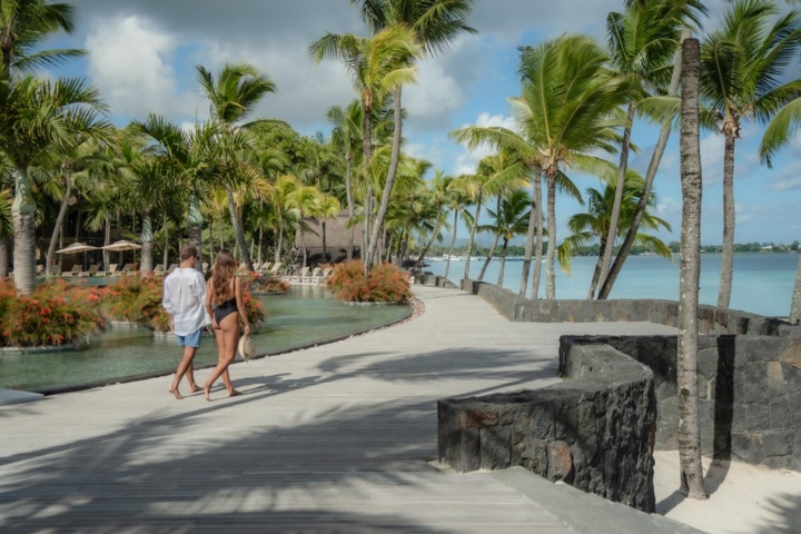 1561792-14 Drömresa till Mauritius för två - flyg och hotell med byKettil Travel