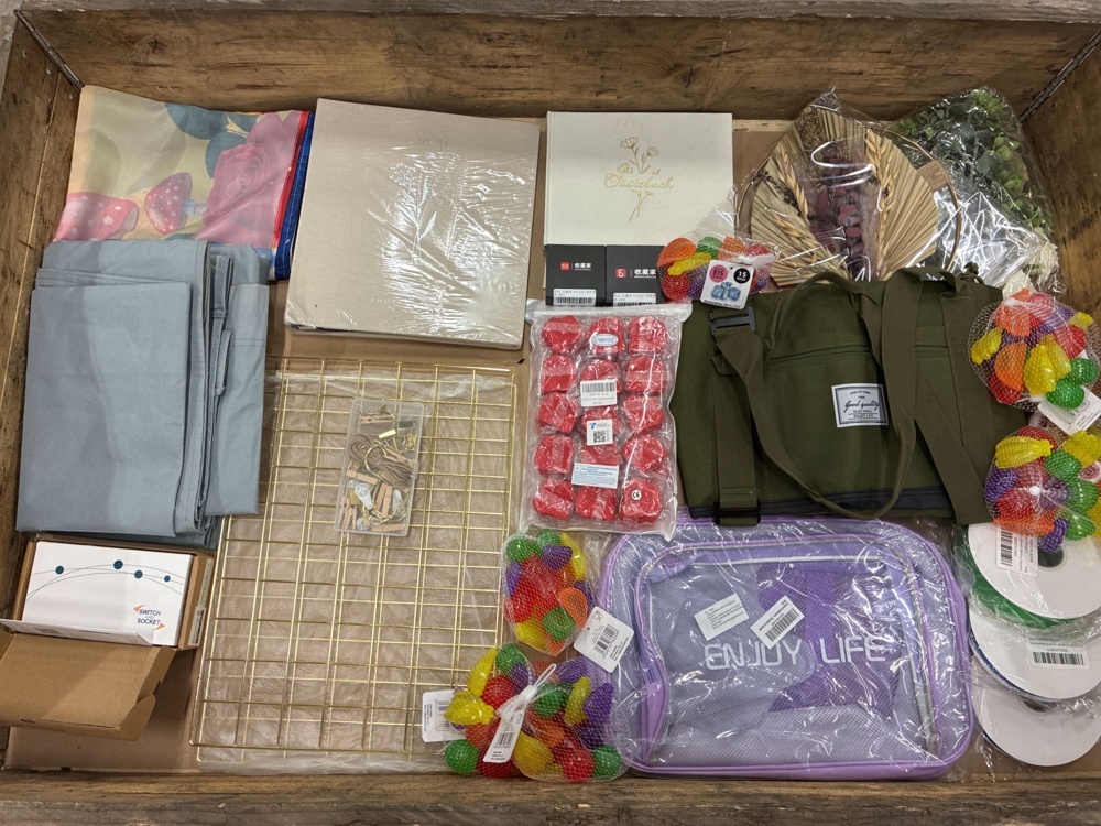 1564468-1 Assortment from e-commerce