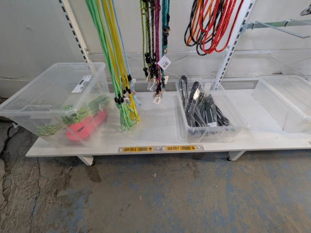 1256121-20 Leashes, harnesses etc.
