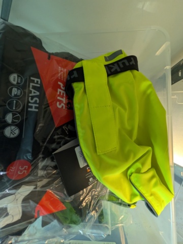 1256123-11 Dog clothes, harnesses etc.
