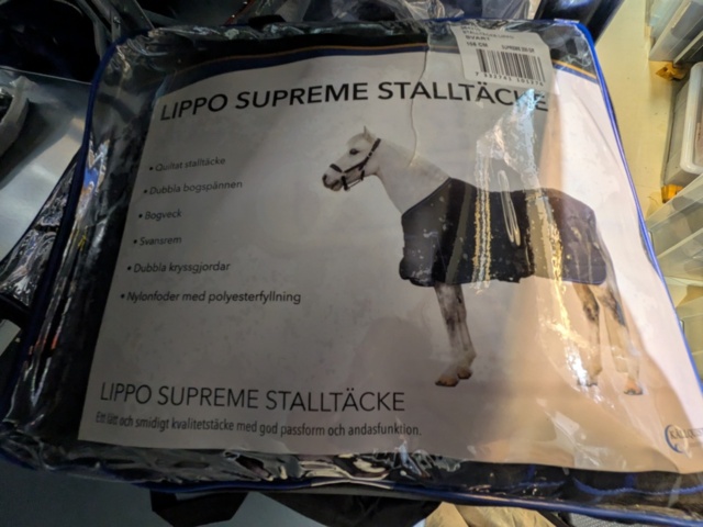 1256127-25 Saddle pads, horse blankets, reflective accessories etc.