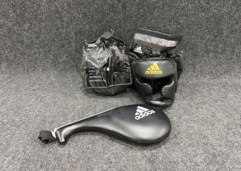 2 pcs Headguard & Kicking Paddle Adidas