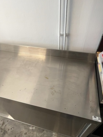 1519226-4 Arbetsbänk i rostfritt stål - 1600 x 600 mm