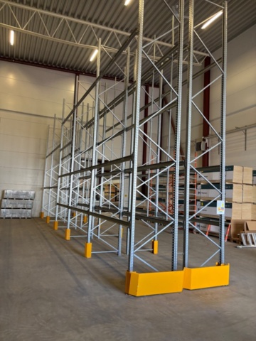 1421941-1 Pallet rack larger lot (disassembled)