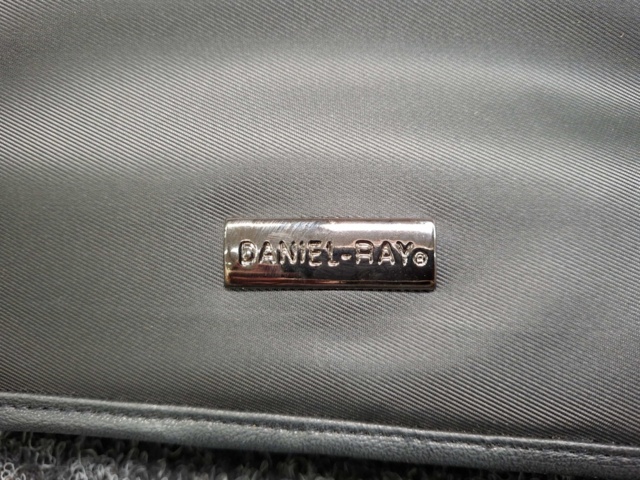 1561745-2 12 st Väskor Daniel-Ray