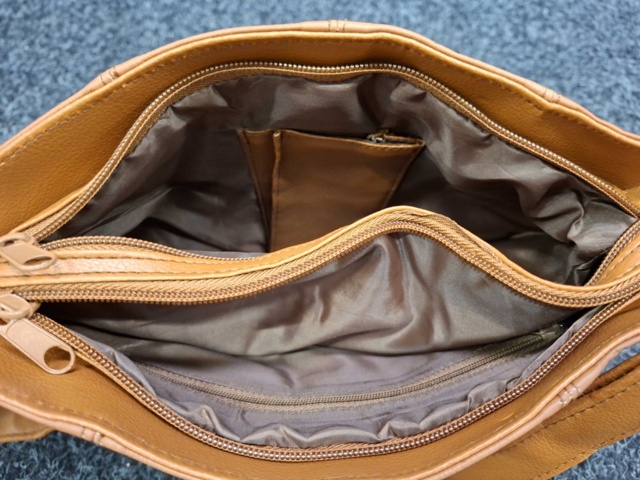 1565446-4 24 st Väskor Feel Accessories