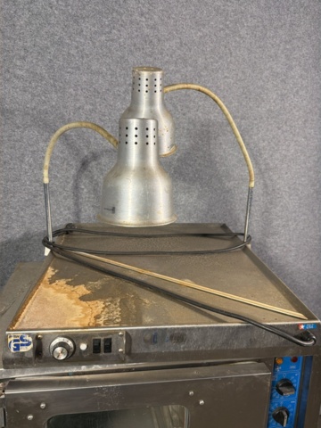 1533144-9 Grill table with lighting, oven and cart - Alto-Shaam / Capro