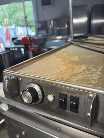 1533144-14 Grill table with lighting, oven and cart - Alto-Shaam / Capro