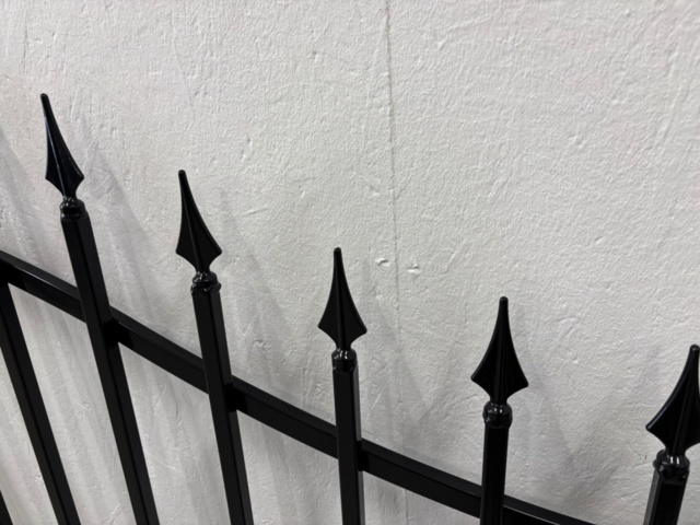 1563322-3 Double gate 400 cm with motor control – Mariefred, wrought iron gate for driveway
