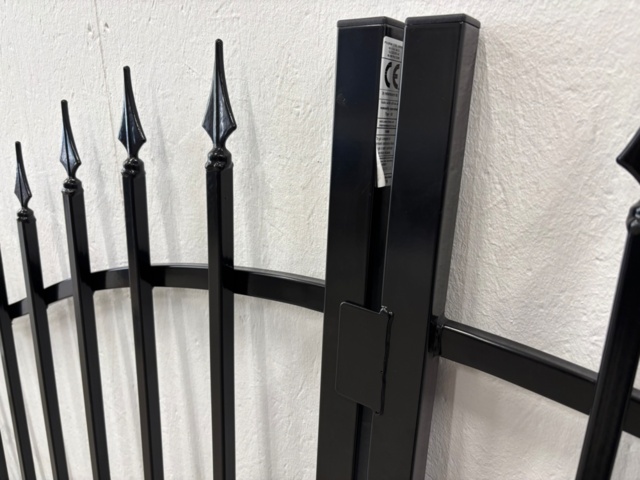 1563322-5 Double gate 400 cm with motor control – Mariefred, wrought iron gate for driveway