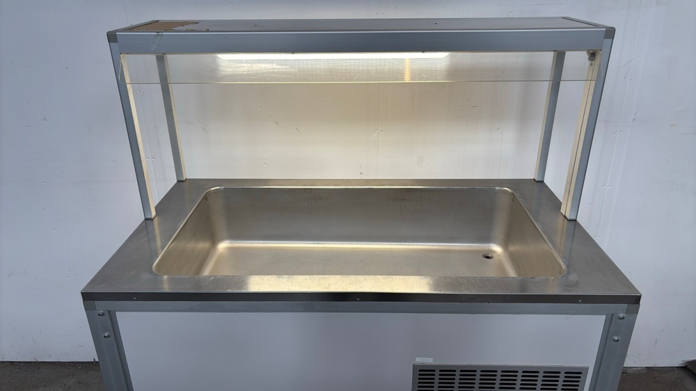 1532645-2 Kyld serveringsdisk (120x65cm)