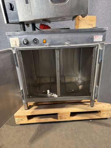 1533164-5 Varmhållningsbänk och ugn - Gastro Teknik / Electrolux