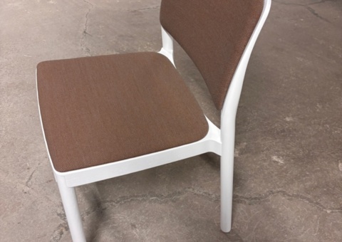 10 st stolar - Swedese Grace - design Staffan Holm