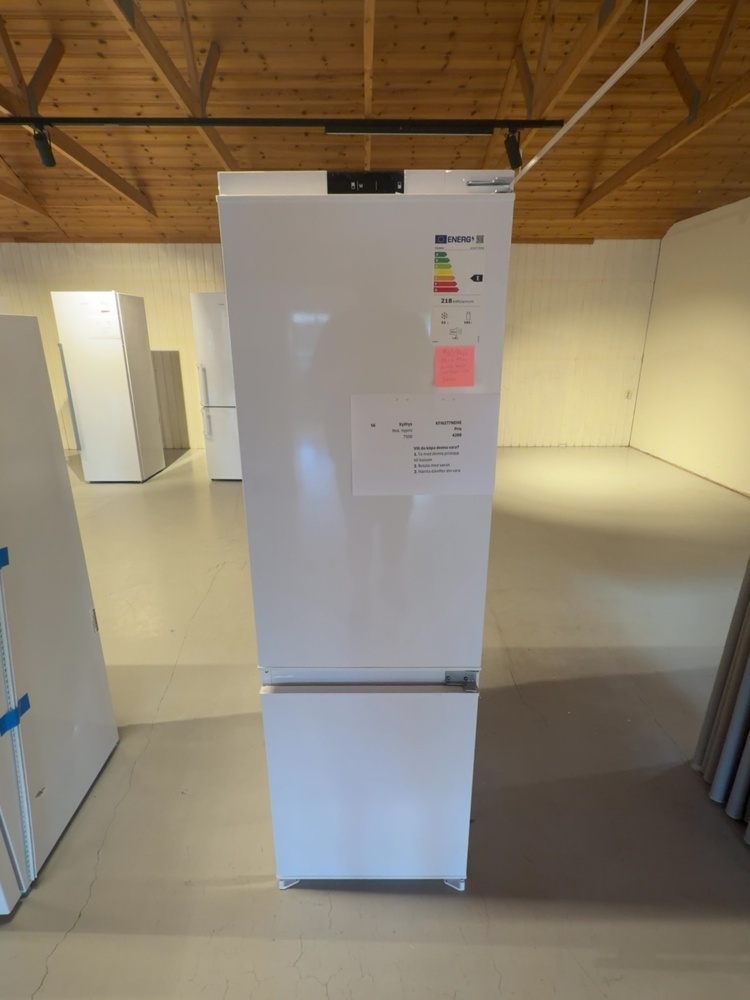 1491581-2 Fridge/freezer - Cylinda KFI6377NEHE