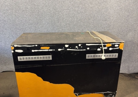 Refrigerated counter on wheels