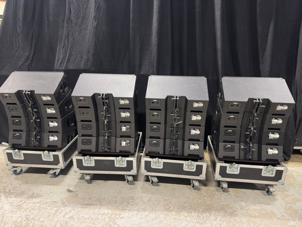 1535903-2 PA system with line array speakers and power amplifiers – d&b Y8 / Y12 / Y-SUB / D80