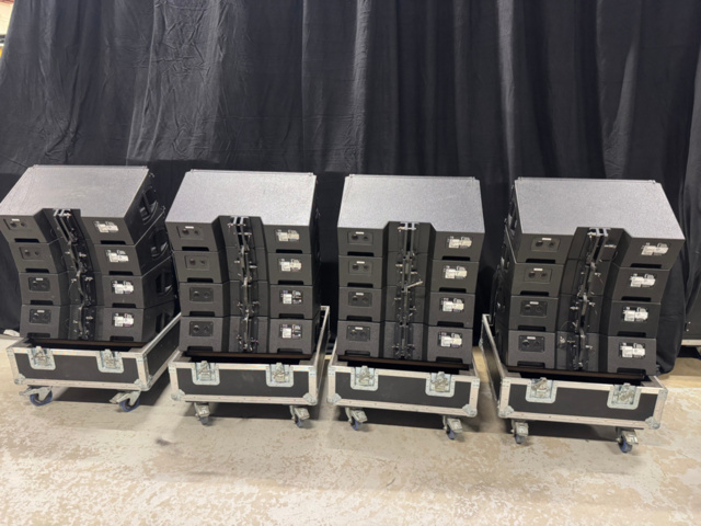 1535903-2 PA-system med line array-högtalare och slutsteg – d&b  Y8 / Y12 / Y-SUB / D80