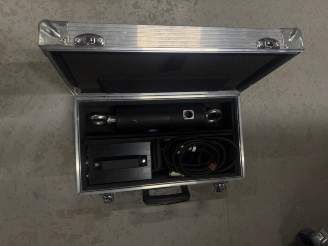 1535904-10 200 cm spegelkula i Amptown-case med DMX-motor