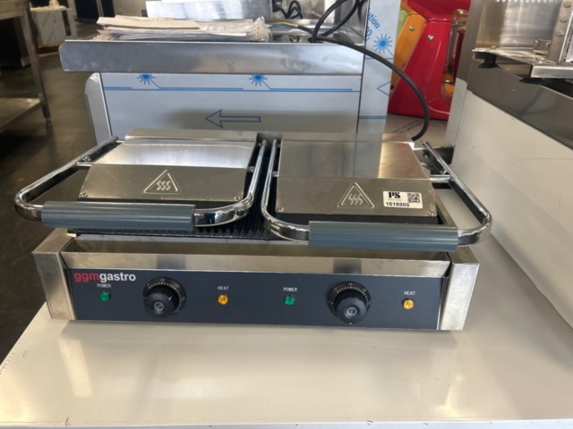 1519305-4 Kontaktgrill - GGM Gastro KGKB300