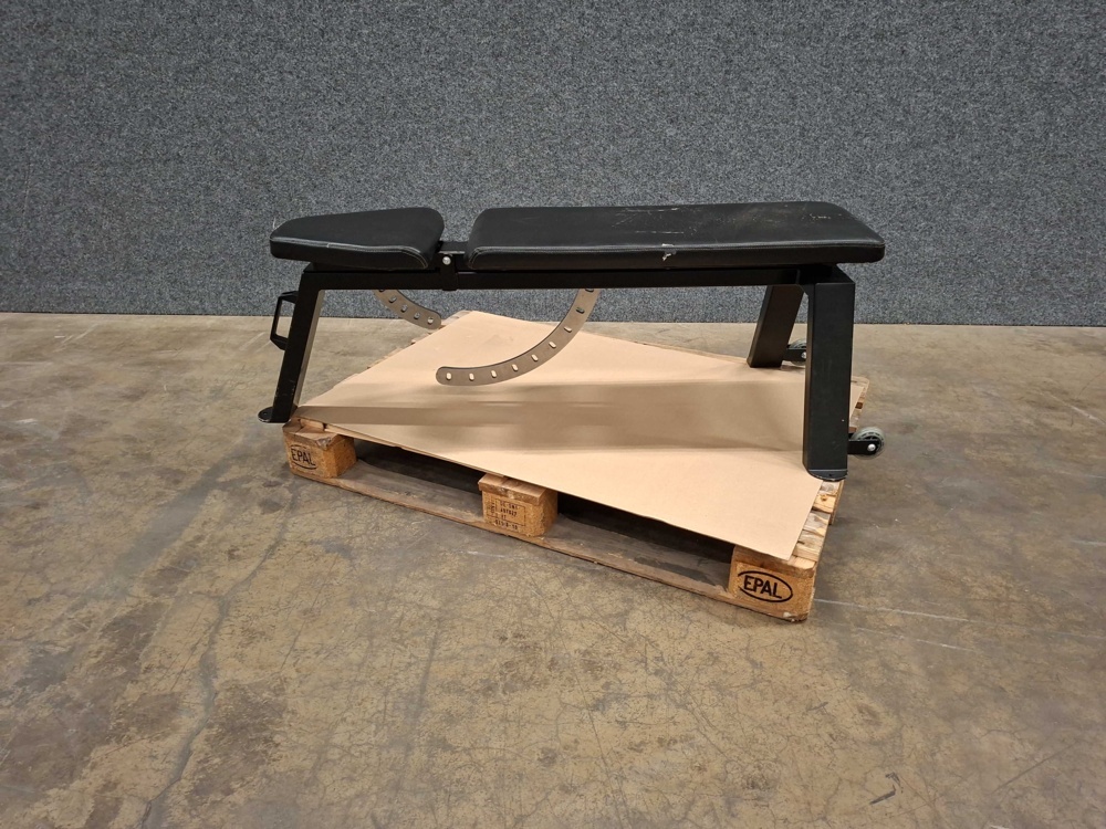 1567550-2 Adjustable exercise bench