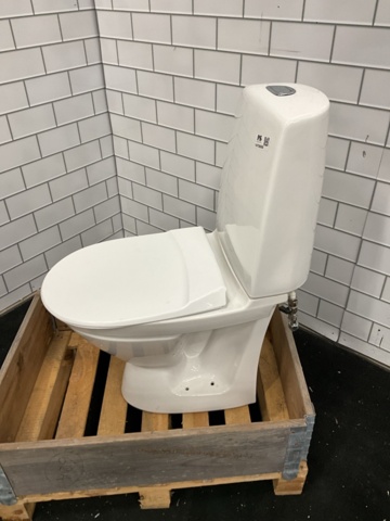 1473600-2 Toilet seat - IFÖ sign
