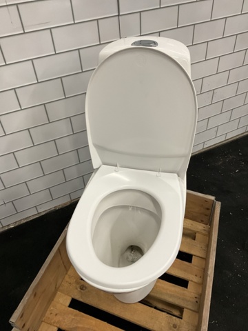 1473600-5 Toilet seat - IFÖ sign