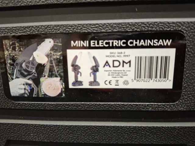 1567816-4 Telescopic mini chainsaw including 21V lithium battery
