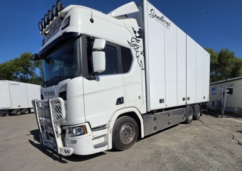 Scania R590 B6x2*4NB, 590hk, nybytt motor maj/juni 2026