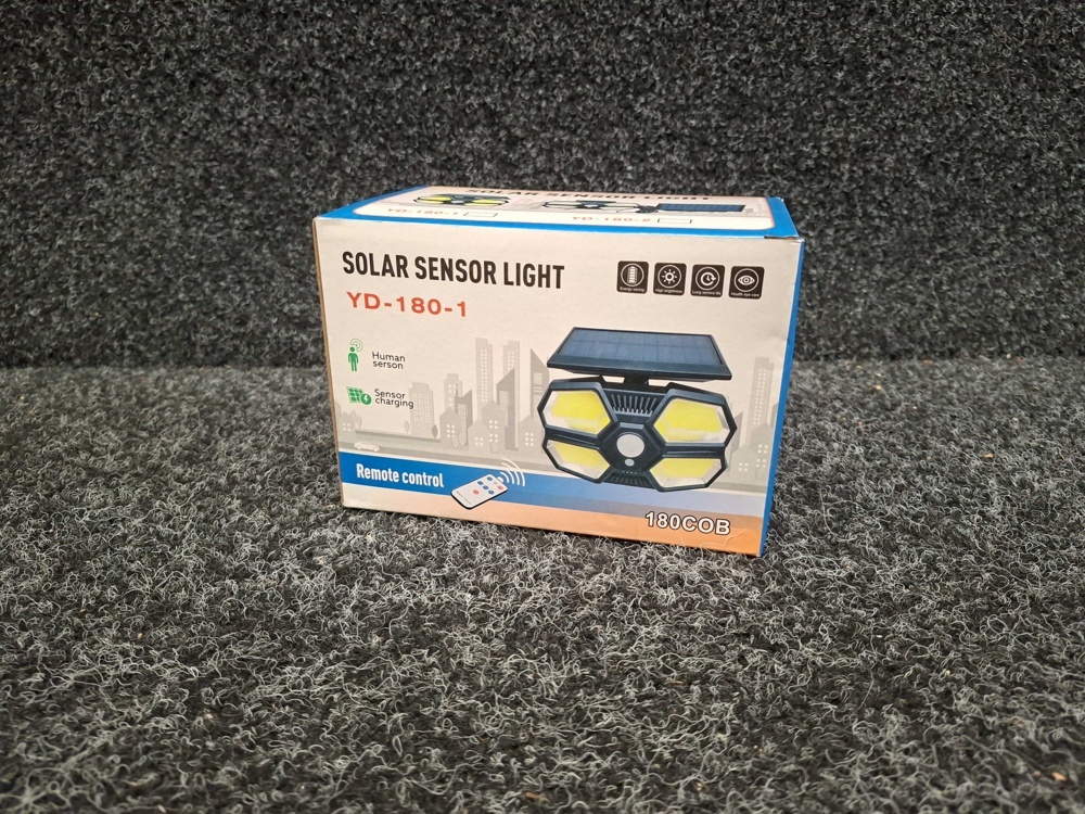 1567813-1 Solpanelrörelsesensorlykta utomhus 180-LED