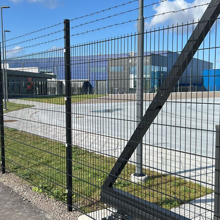 1568198-1 Complete package of panel fence, 300 running meters
