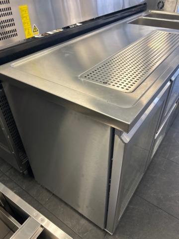 1519350-6 Bar-/ Kyl-/beredningsbänk - GGM Gastro