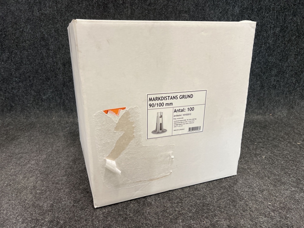 1568341-1 100 pcs Ground spacers Basic 90/100mm