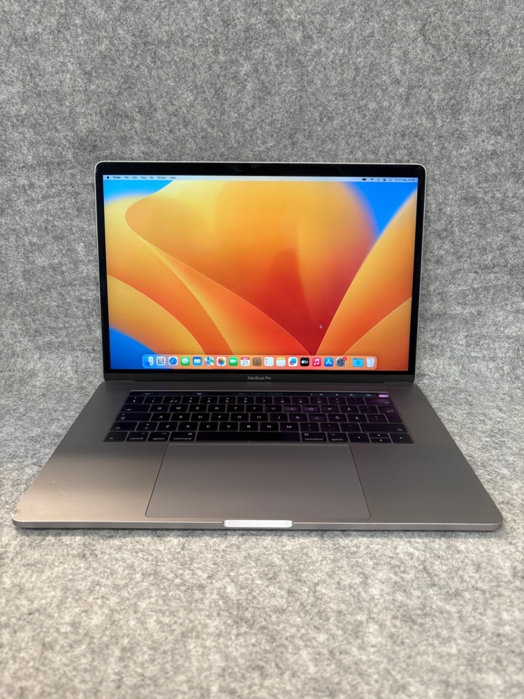 1529485-1 Laptop - Apple MacBook Pro 15 tum -2017