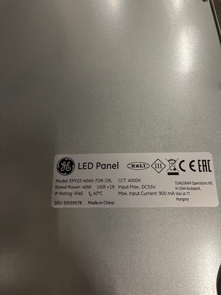1568378-2 45 st GE Lighting / Tungsram LED Edgelit Panel Premium