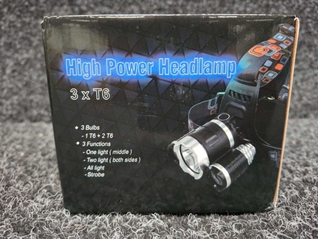 1567748-3 2 st Pannlampor High Power 3xT6+2LED