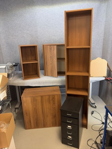 1308584-1 Office furniture and interior design