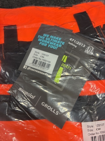 1569565-4 2 pcs Craft shorts Gesto Class 2, Size C60