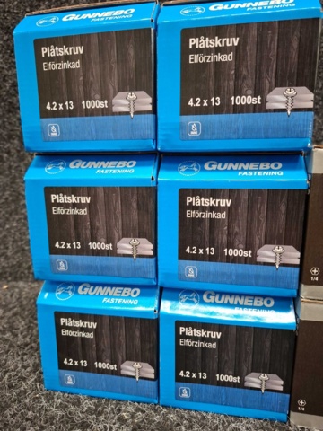 1569633-2 10 st Förpackningar Plåtskruv, Gunnebo