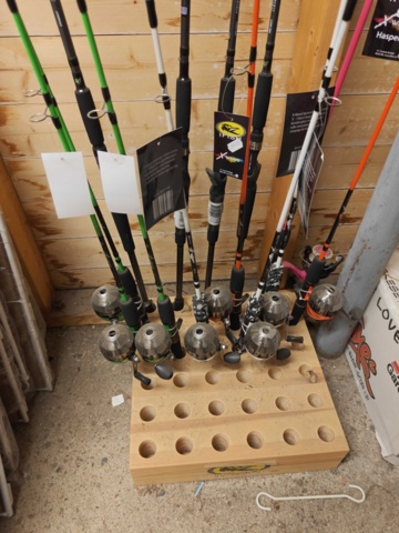 1485520-14 Fishing rods 28 pcs - Abu Garcia, Okuma, etc