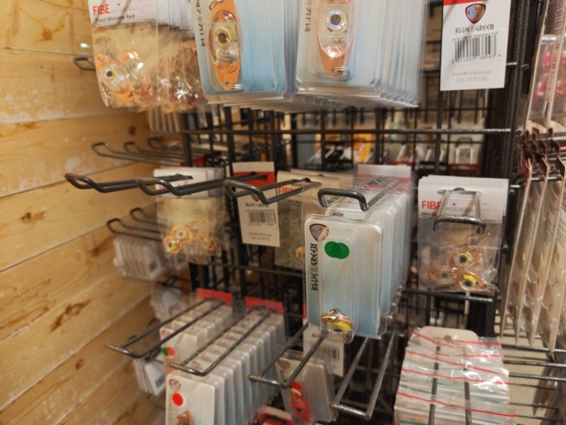 1485524-17 Collection of various fishing lures and fishing accessories
