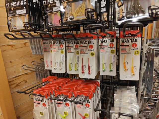 1485524-25 Collection of various fishing lures and fishing accessories