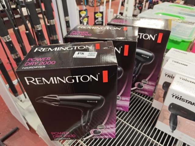 1485550-2 Collection of hair dryers, hot air brushes and straighteners - Remington, Tristar, etc.