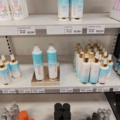 1485554-11 Collection of various beauty items, hair care, etc.