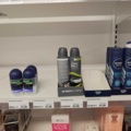 1485554-20 Collection of various beauty items, hair care, etc.