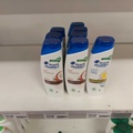 1485554-27 Collection of various beauty items, hair care, etc.